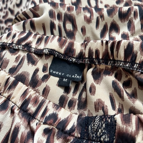 ✰ leopard print midi slip skirt ✰ - Picture 2 of 3